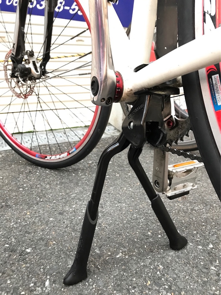 自転車 スタンド 上げ 方
