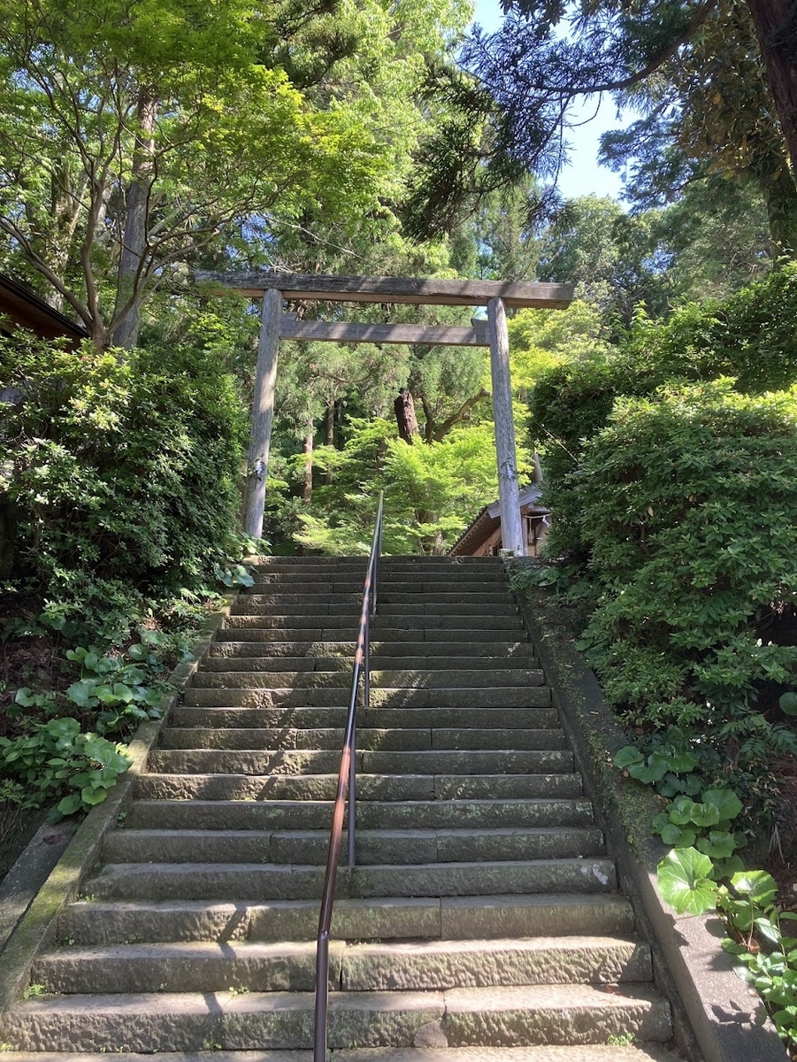 伊野天照皇大神宮　階段