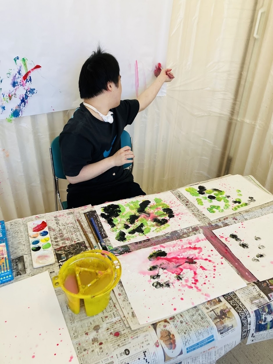 障がい者向け絵画教室　ダウン症　ブログ