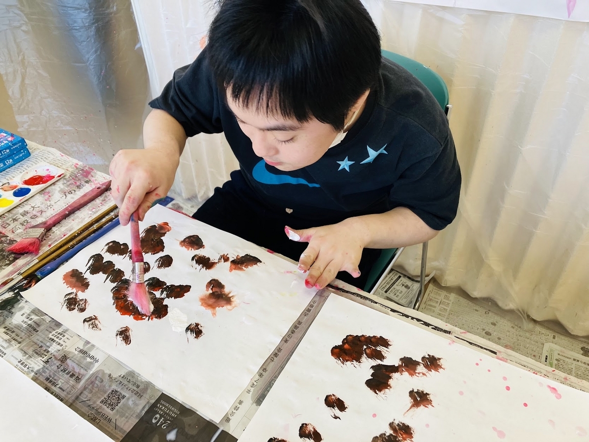 障がい者向け絵画教室　ダウン症　ブログ