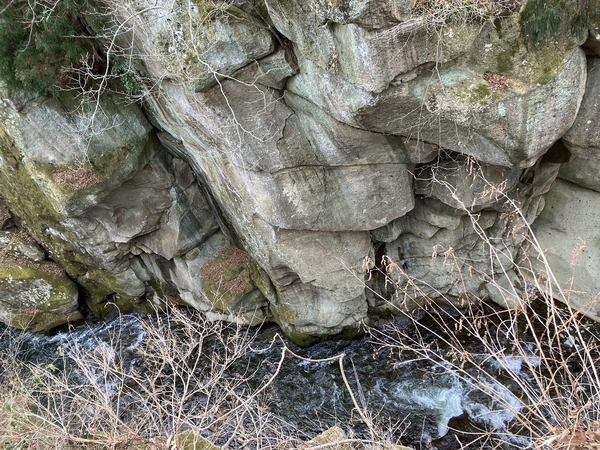 磊々峡