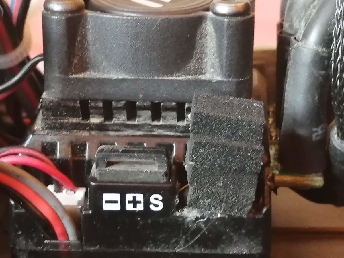 大手ラジコン機器メーカーであるG-FORCEに本気で落胆した話