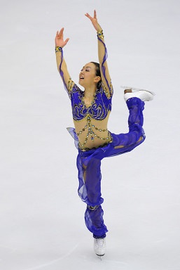 ニック ベルレオスさんと振り返る 浅田真央さん歴代衣装 Part2 オオナゾコナゾ