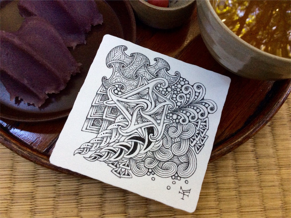 トラディショナルなゼンタングルの魅力 - 芳野かえ ゼンタングル