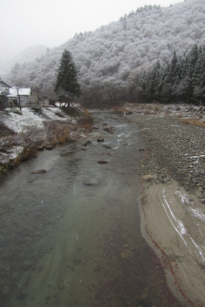 初雪が降りました - 南会津町たのせ集落