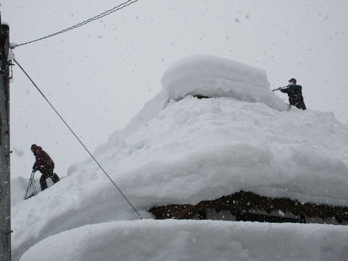 とにかく「湿って重い雪」 - 南会津町たのせ集落