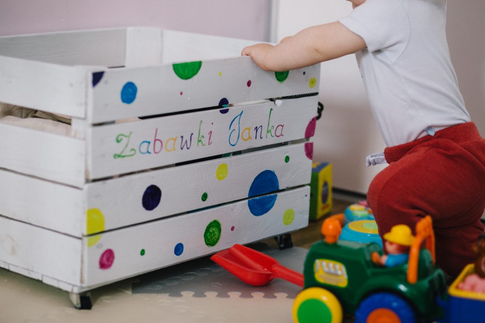 子供のおもちゃ用のスペースを決める