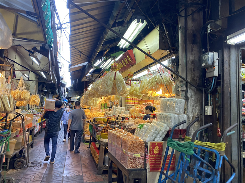 イサラヌパープ市場