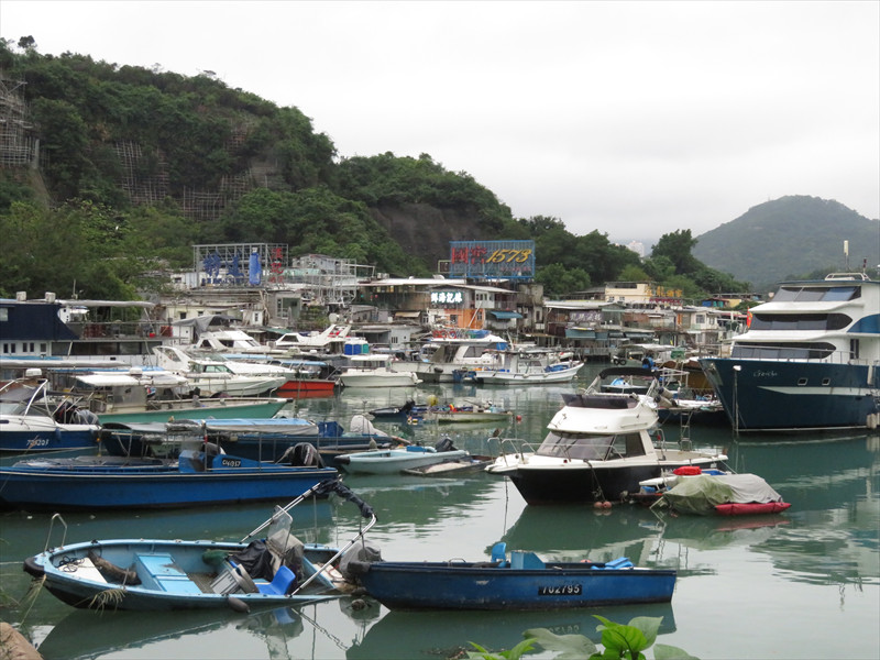 三家村避風塘 Sam Ka Tsuen Typhoon Shelter
