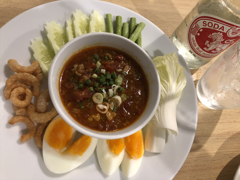 Baan Sabiengでまたナムプリック定食