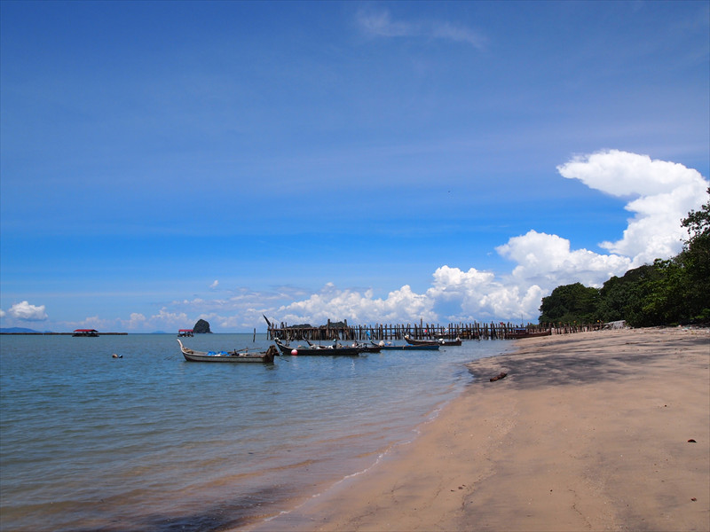 ブラックサンドビーチPantai Pasir Hitam