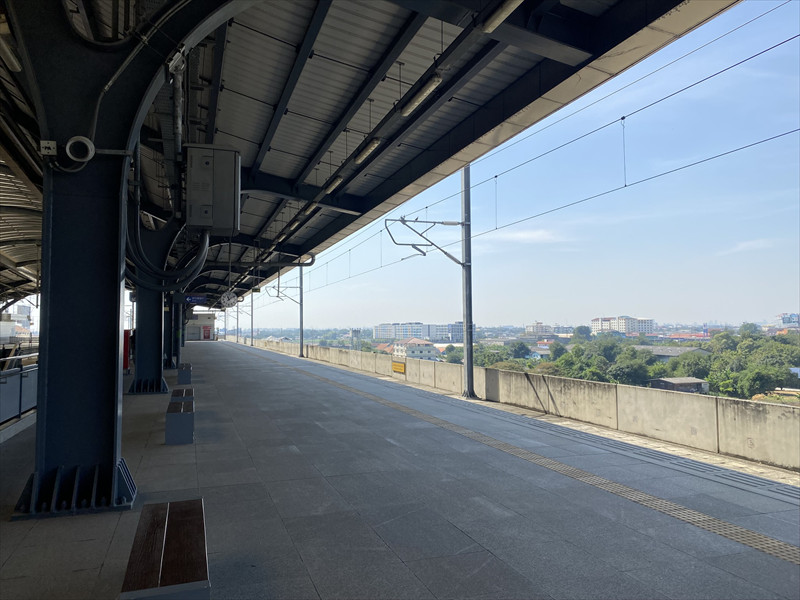 ランシット駅