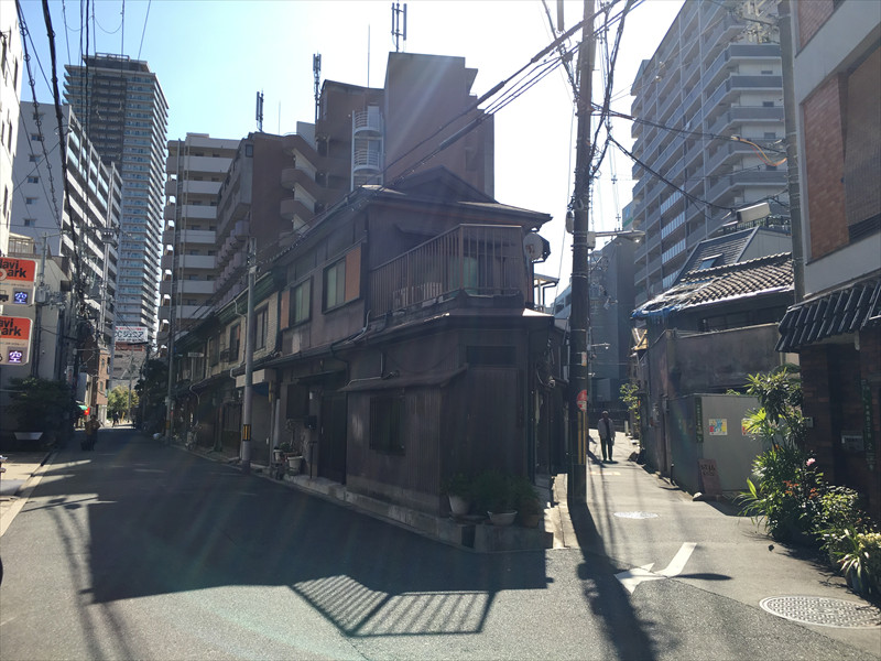 中崎町のY字路
