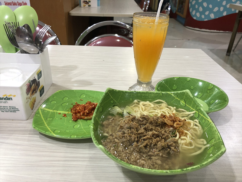 ミークアチャカラン Mie Kuah Cakalang