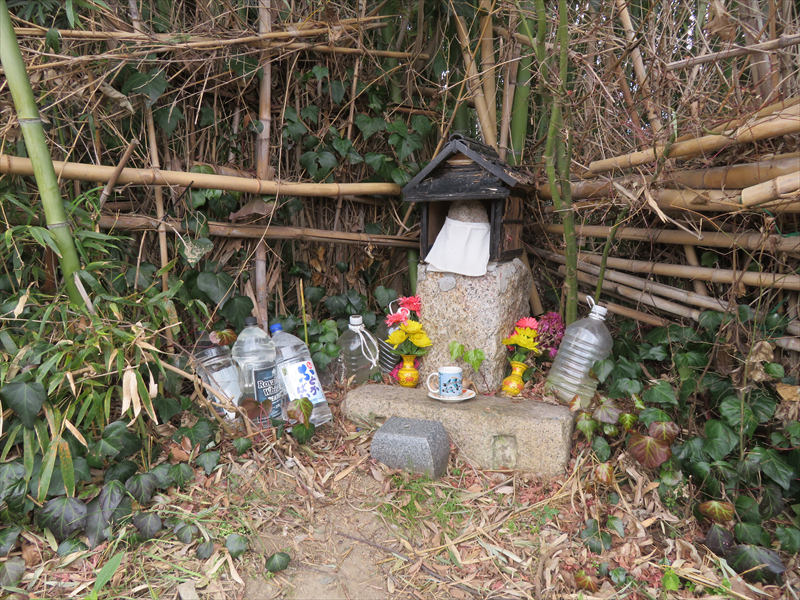 流れ橋のお地蔵さん