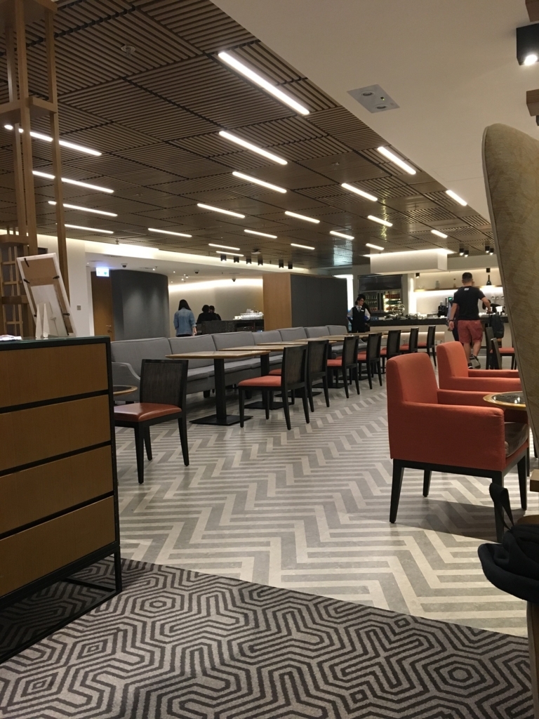 ラウンジ ダイニング席