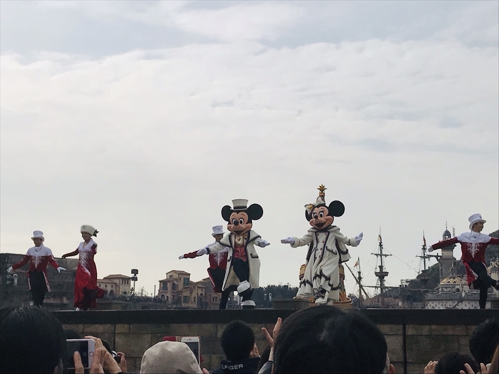 ディズニーシーのクリスマスイベントであるイッツクリスマスタイムの見え方