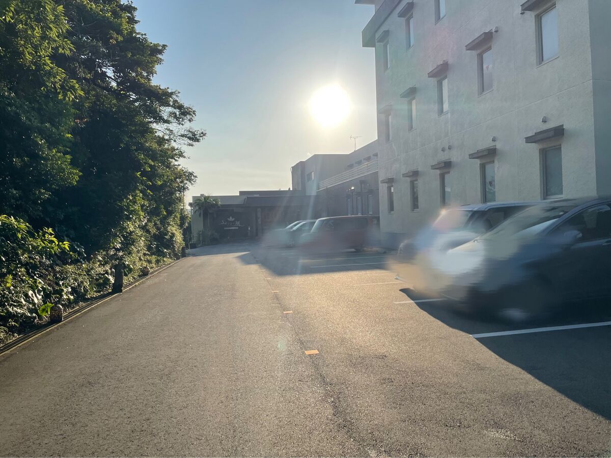 Bali&Resort SAYAの風　駐車場の様子