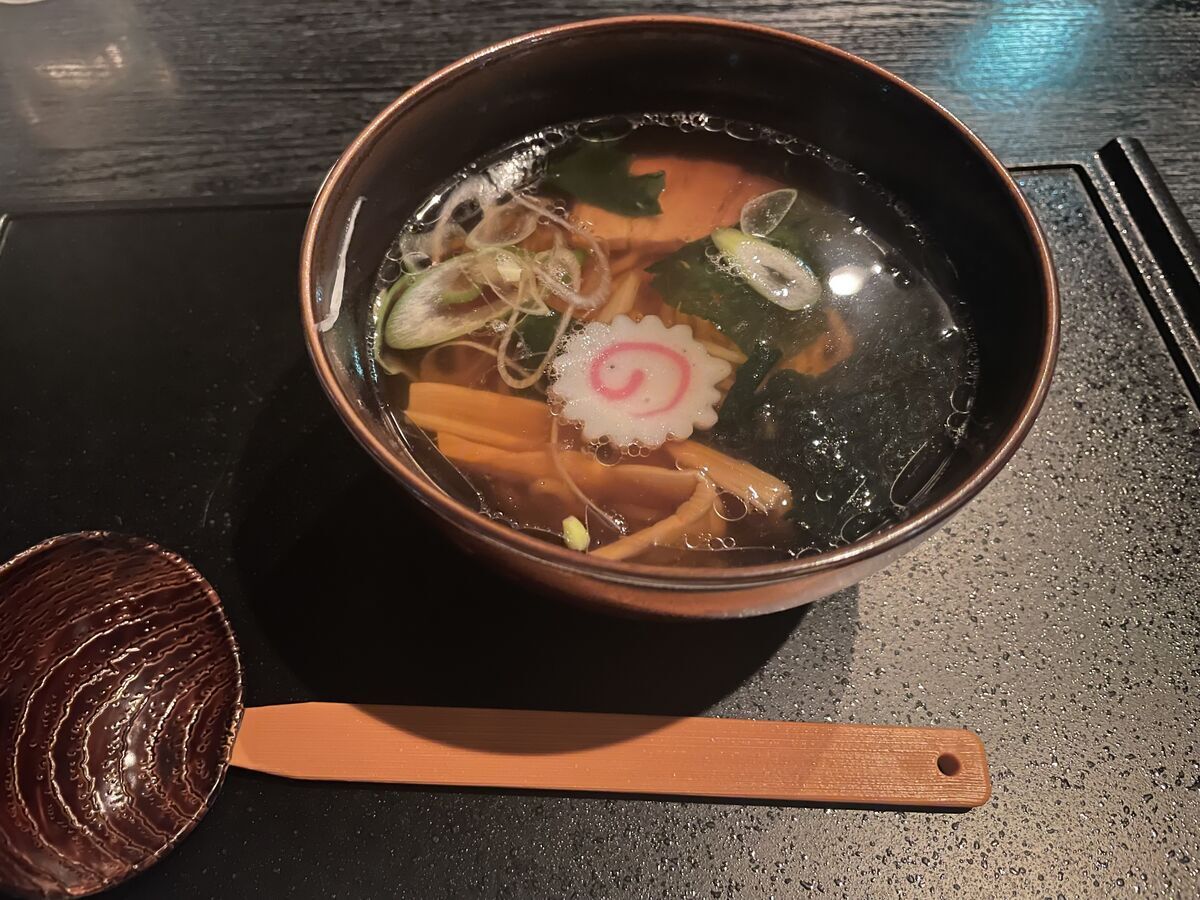 無料夜食（醤油と塩ラーメン）