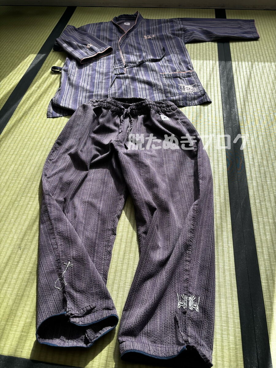 作務衣は上下別タイプで過ごしやすい