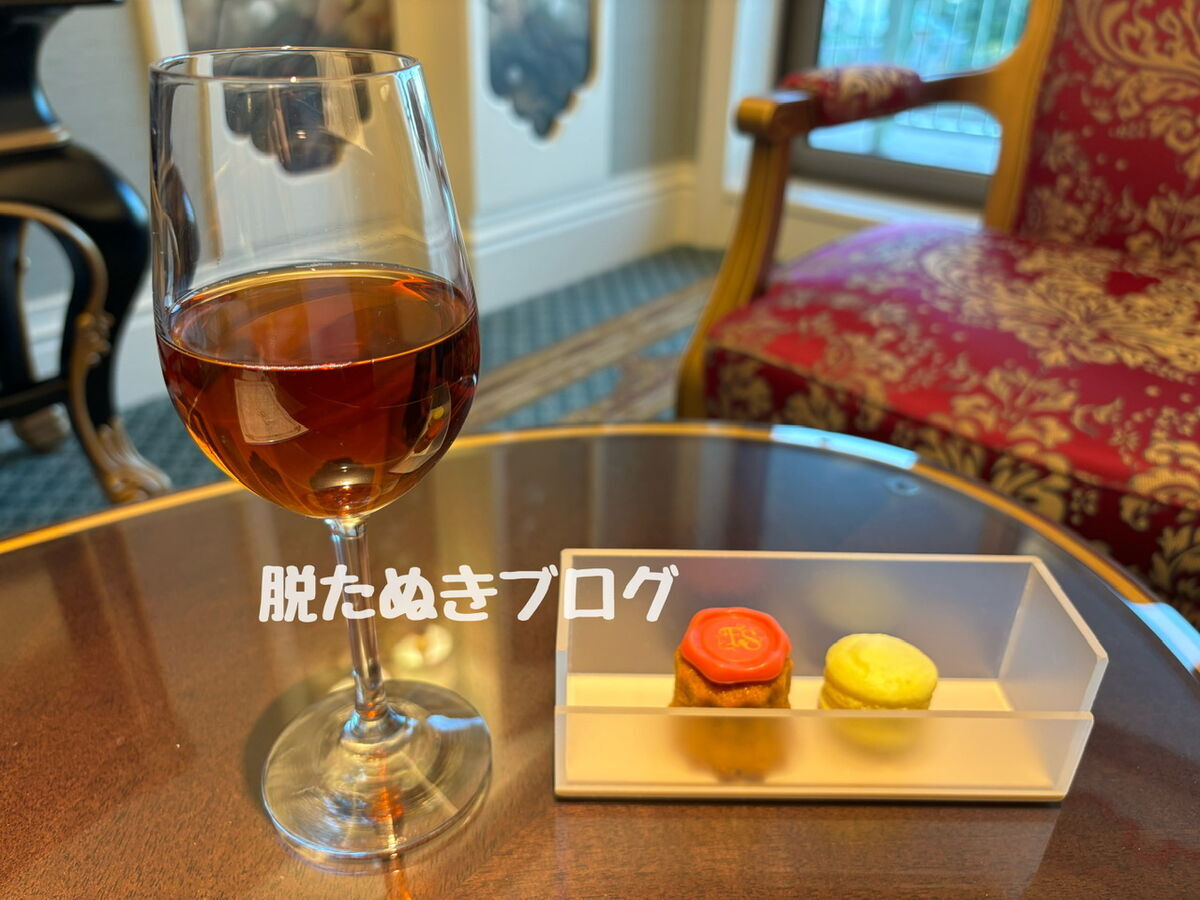 グランドシャトー スイーツはカヌレとマカロン