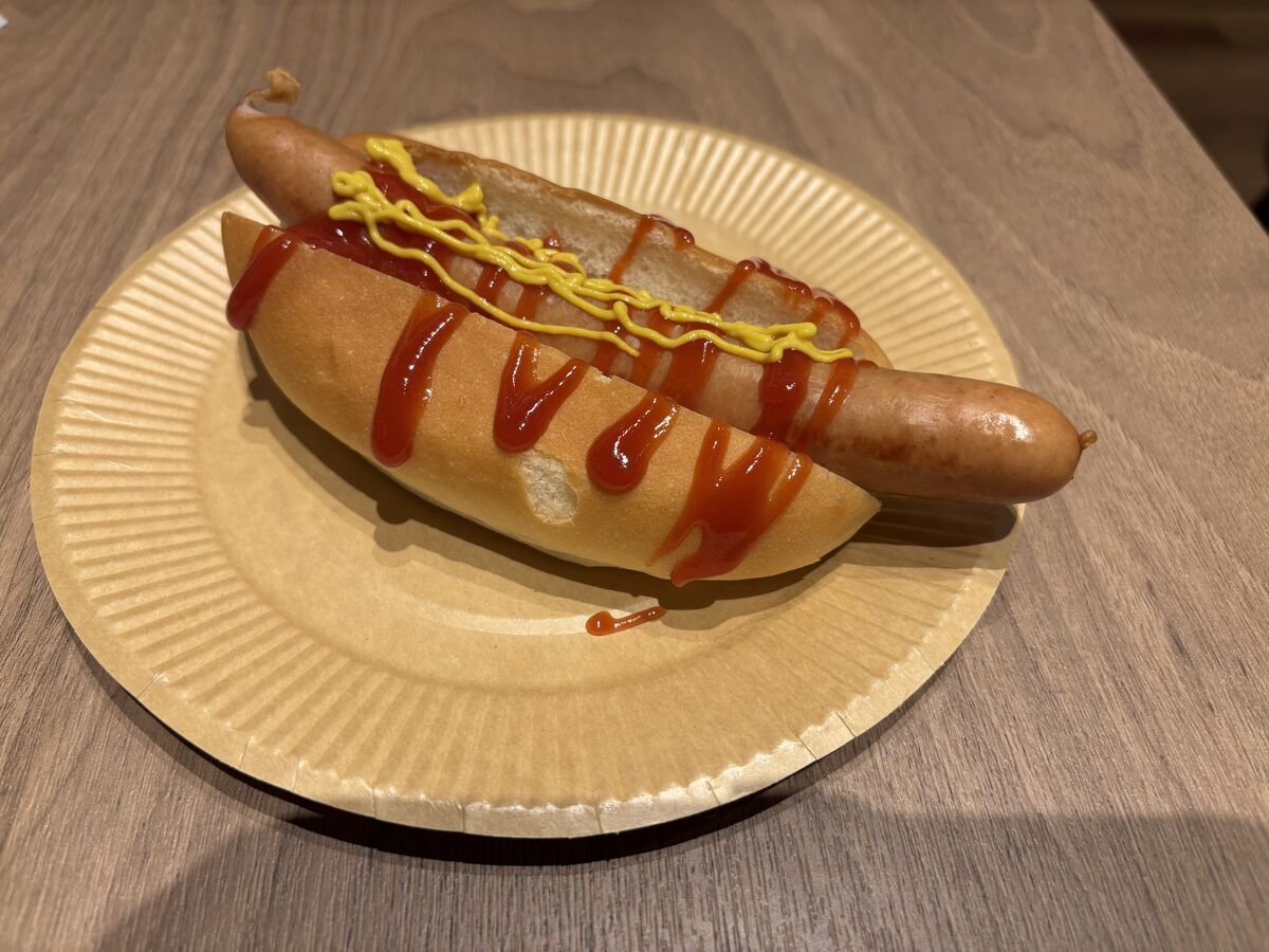 ホットドックの無料提供