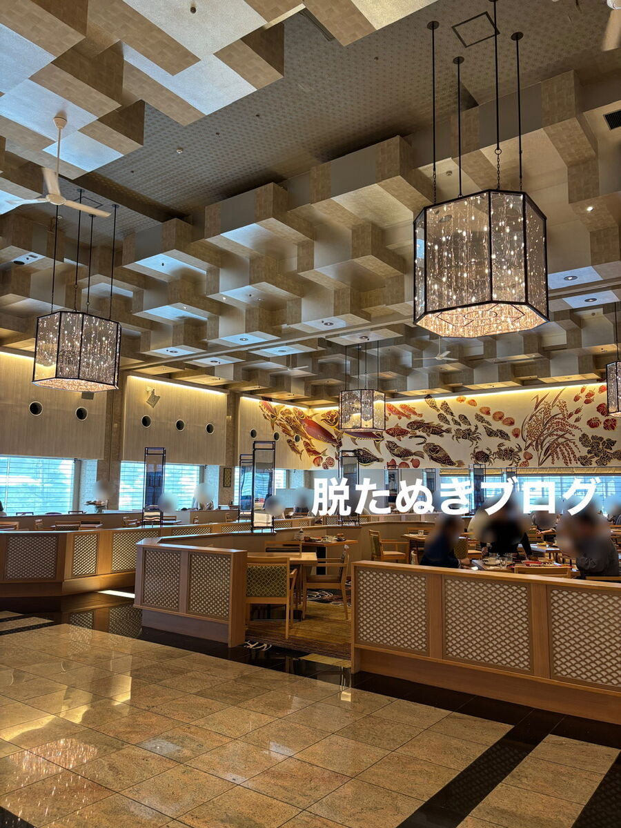 広々とした夕朝食会場 オーダービュッフェがメイン