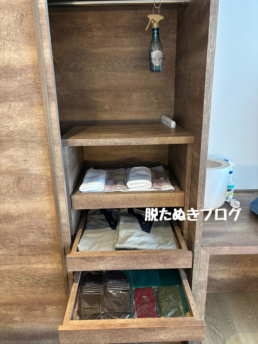 クローゼット内