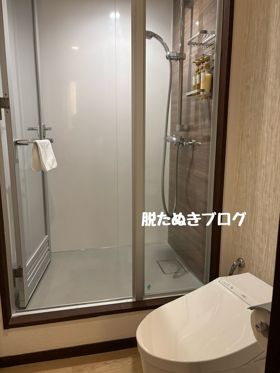 シャワーとトイレは同じ場所