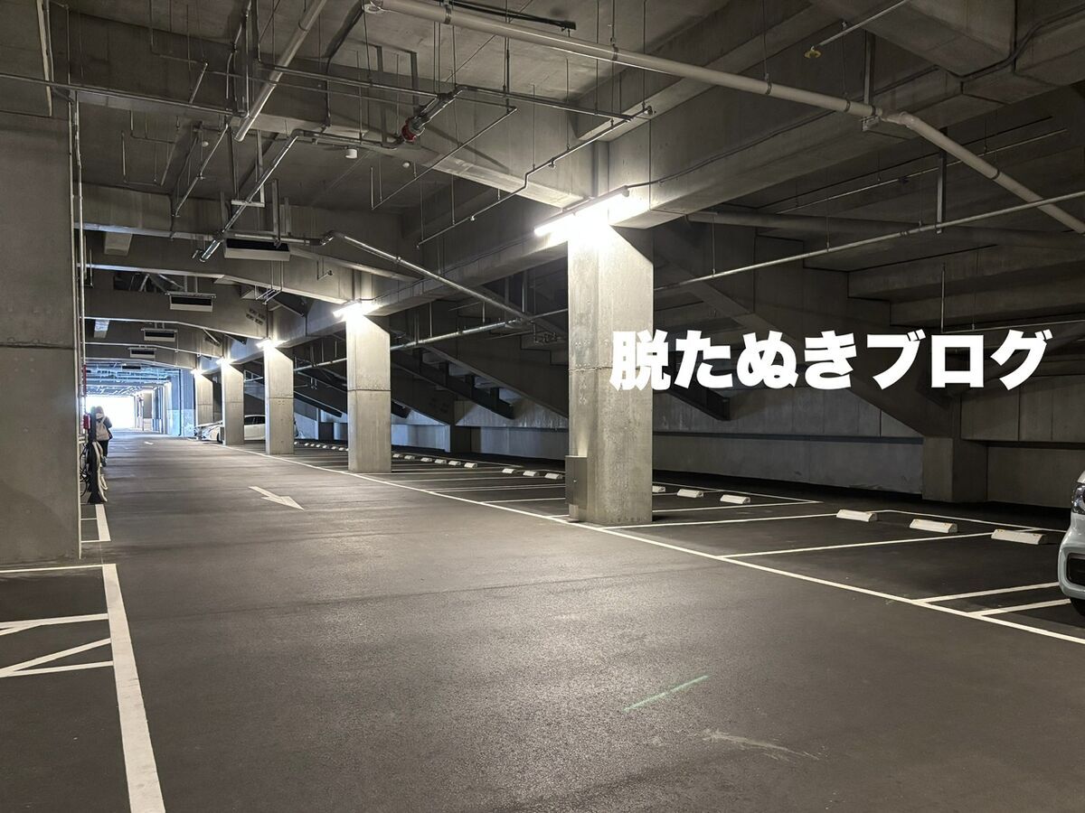 ホテル駐車場の様子