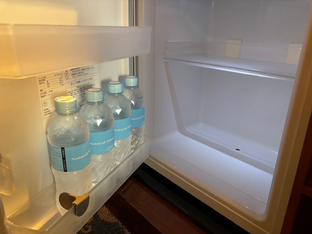 無料のペットボトル4つ