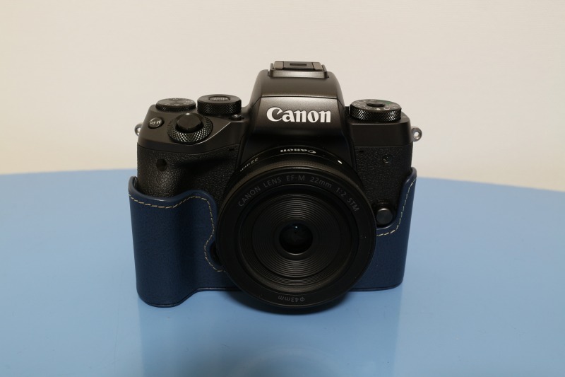 少し豊富な贈り物 ボディ M5 EOS Canon - デジタルカメラ