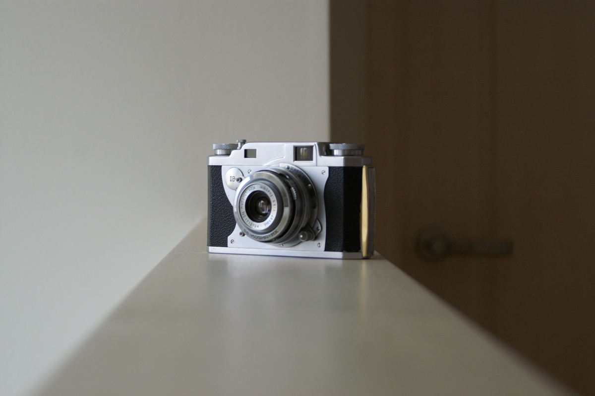 KONICA ⅡB-m（極上） Konica ⅡB-m - マニュアルカメラ・レンズの操作はなかなか興味深い