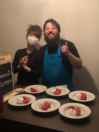 トラットリア・ダ・オクムラのシェフと奥さんのケイコさん