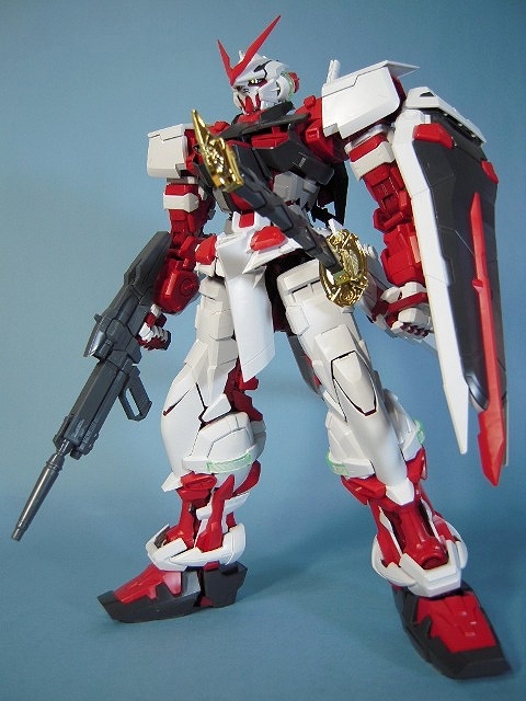 PGガンダムアストレイ レッドフレーム レビューその1 - なんか