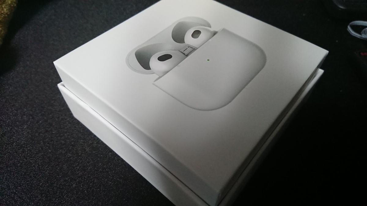 蓋を開けている最中の画像です