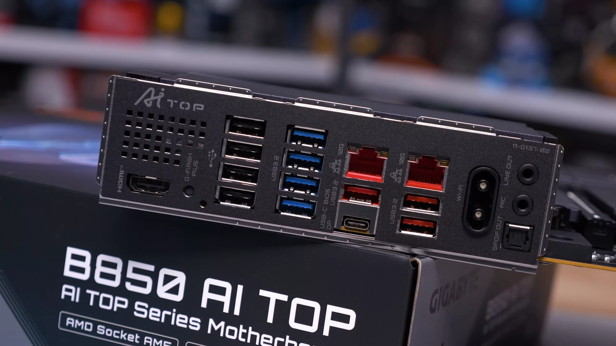 GIGABYTE B850 AI Top