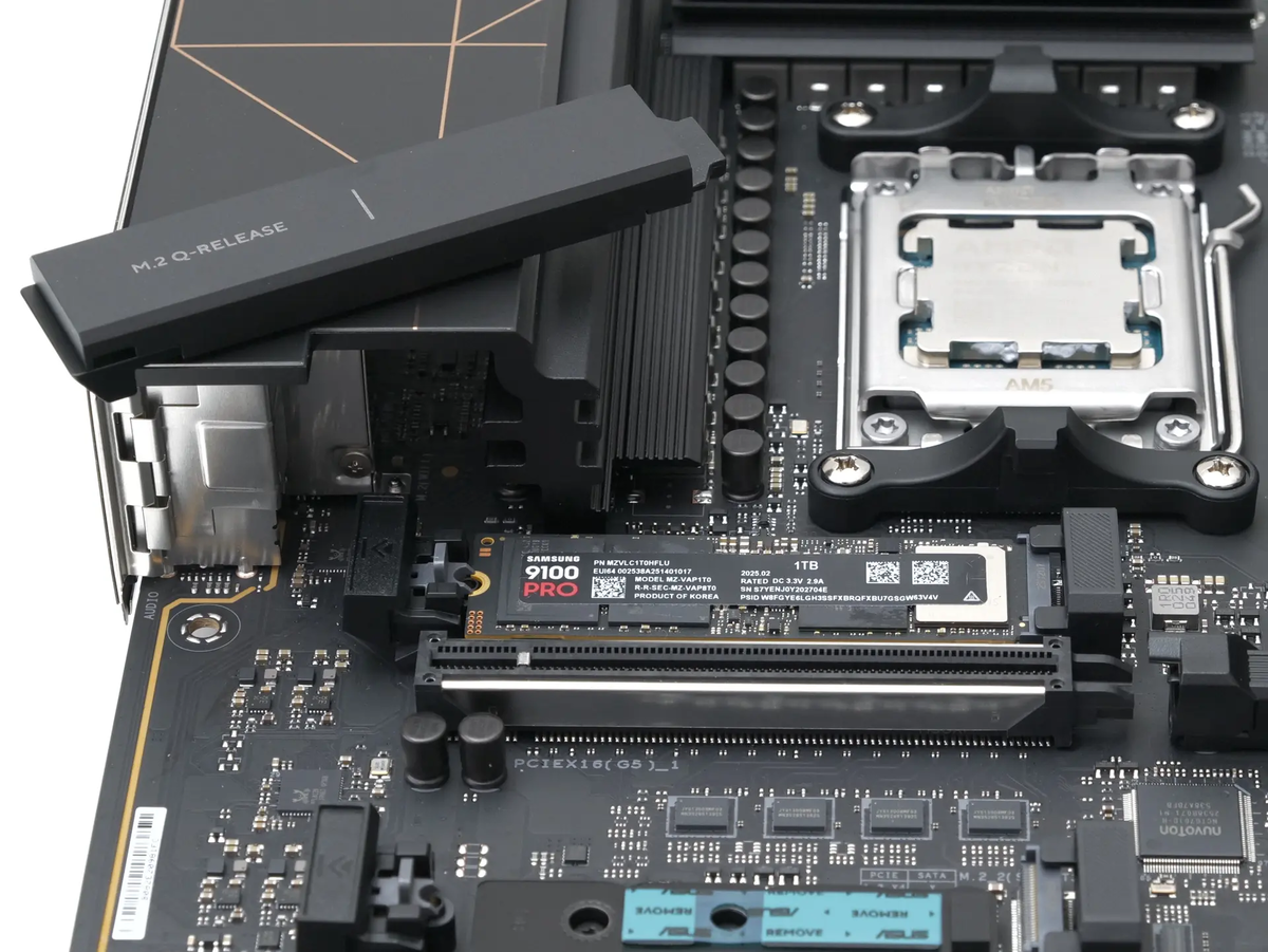 7800x3d 他 パーツセット（メモリ、グラボ、SSD除く）マザボはおまけ 7800x3d 他 パーツセット（メモリ、グラボ、SSD除く）マザボはおまけ