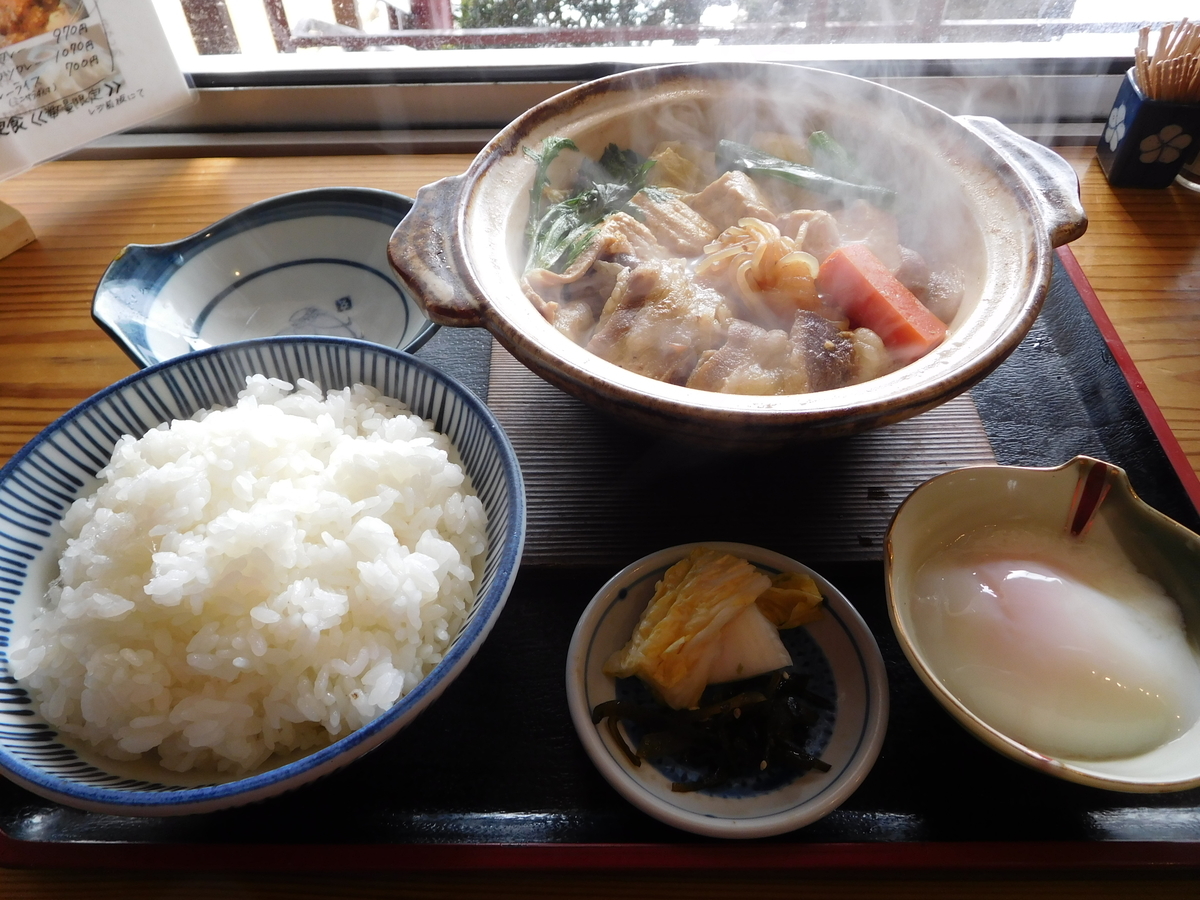 関英ドライブイン 肉豆腐鍋定食 Spring Dream