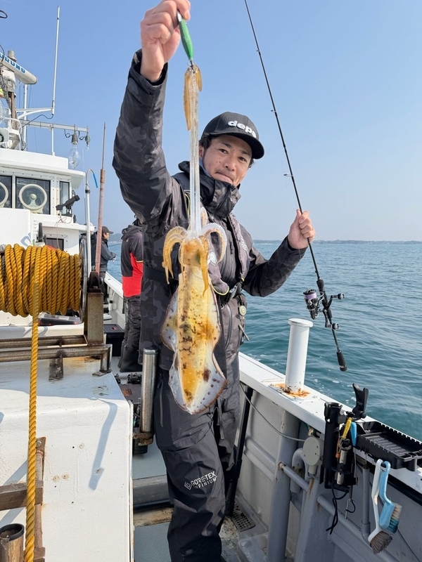 03/28(土)南伊勢の五ケ所湾のティップランの釣果情報_エギング_アオリイカ