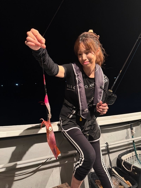 08/23(日)南伊勢の五ケ所湾沖のイカメタル_アカイカ_ケンサキイカ_マルイカ_遊漁船