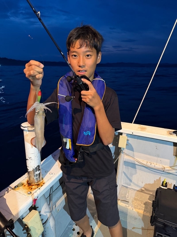 08/29(土)南伊勢の五ケ所湾沖のイカメタル_アカイカ_ケンサキイカ_マルイカ_遊漁船
