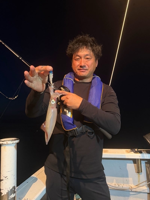 08/30(日)南伊勢の五ケ所湾沖のイカメタル_アカイカ_ケンサキイカ_マルイカ_遊漁船