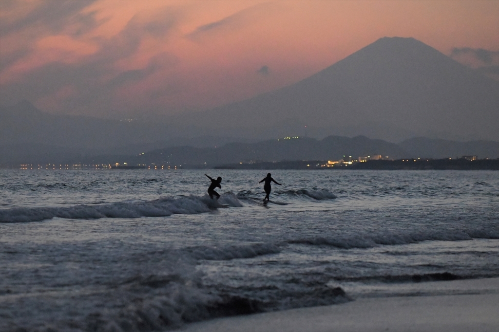 黄昏時の湘南と江ノ島イルミネーション ～前編～ - Circulation - Camera
