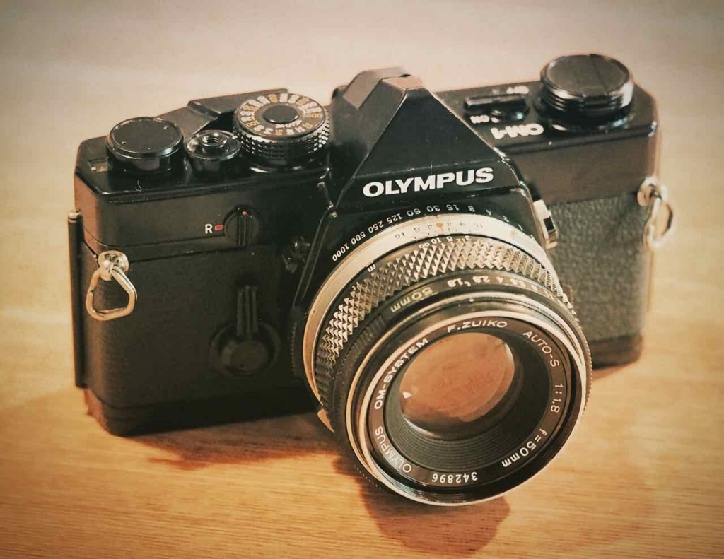 フィルムカメラとレンズ ZEISS（ツァイス）がZX1フルフレーム固定レンズカメラの予約販売を米国