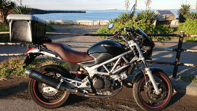 アンコ抜き VTR250F VTR250-F あんこ抜き加工 シート ローシート化 ...