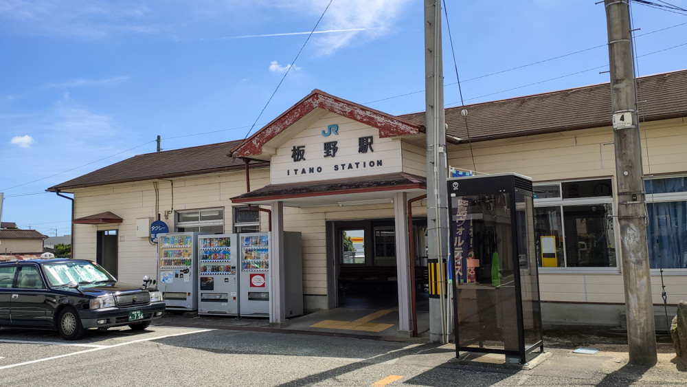 日帰り(主に)高松（4） 主にうずしおで高松駅から板野駅へ