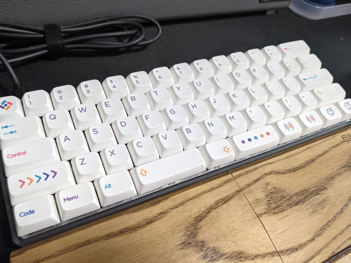 夏休みの工作：自作キーボード DZ60 REV 3.0 - バーサタイル日記