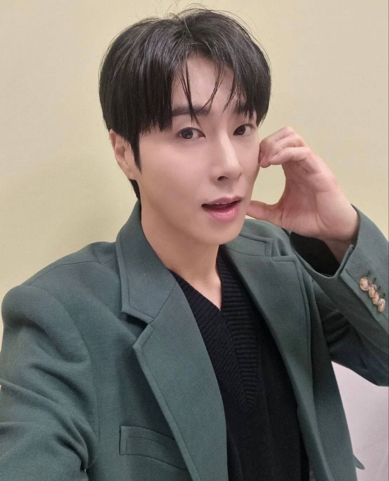 ユノ(東方神起)◇SM公式・A4サイズ大型写真◇直筆サイン ユノ 東方神起