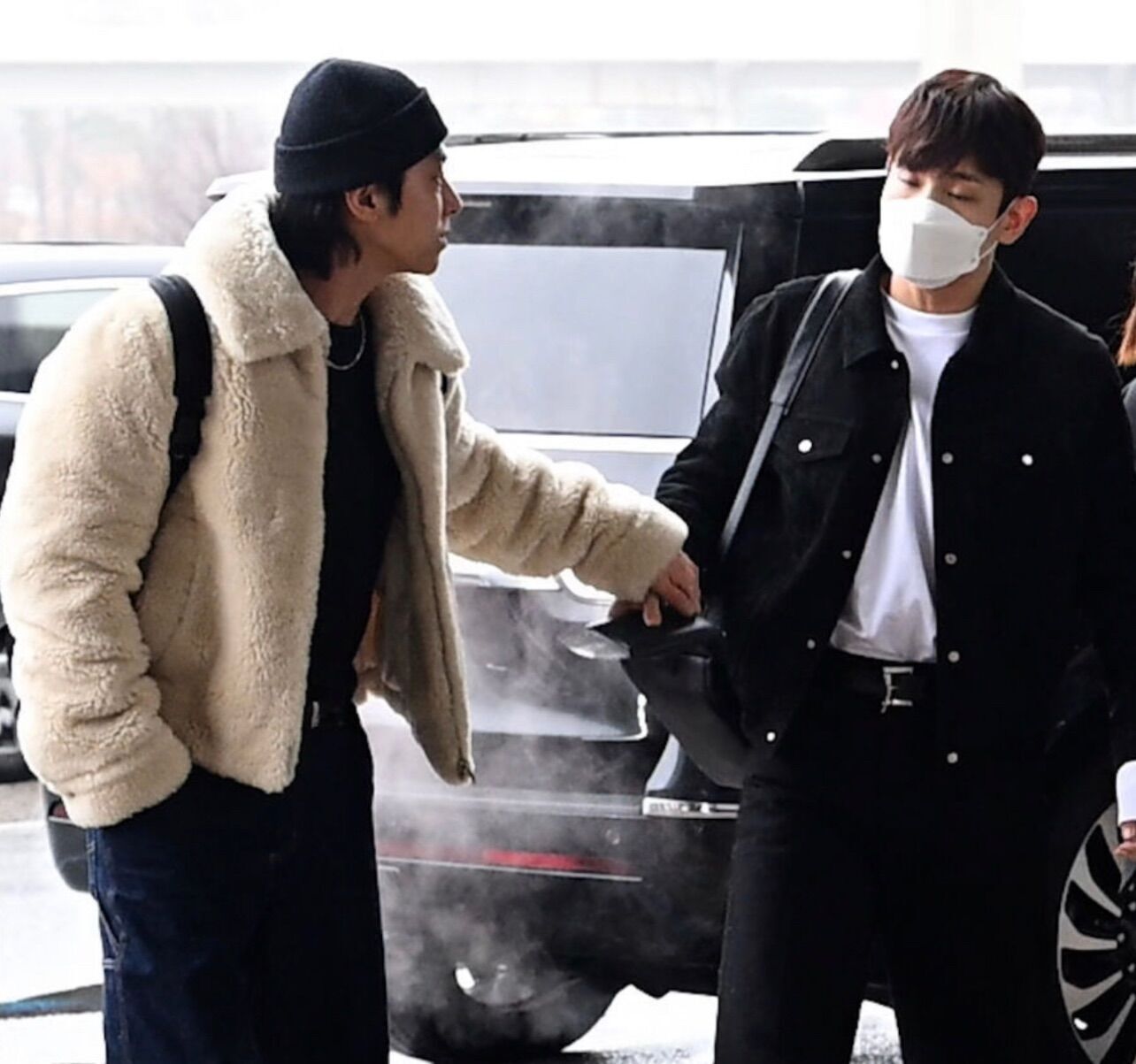 東方神起ユノ＆チャンミン「SMTOWNライブ」出演のため金浦国際空港